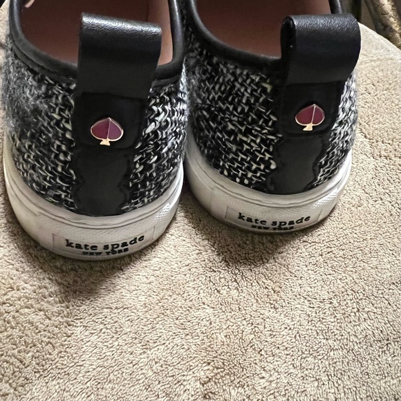 Kate Spade shoes. - Picture 3 of 4